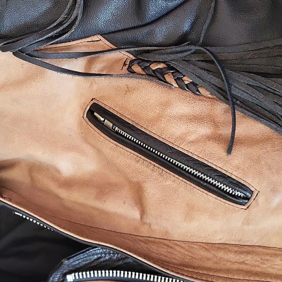 - vinatge cowgirl style fringe leather jacket - Picture 6 of 9